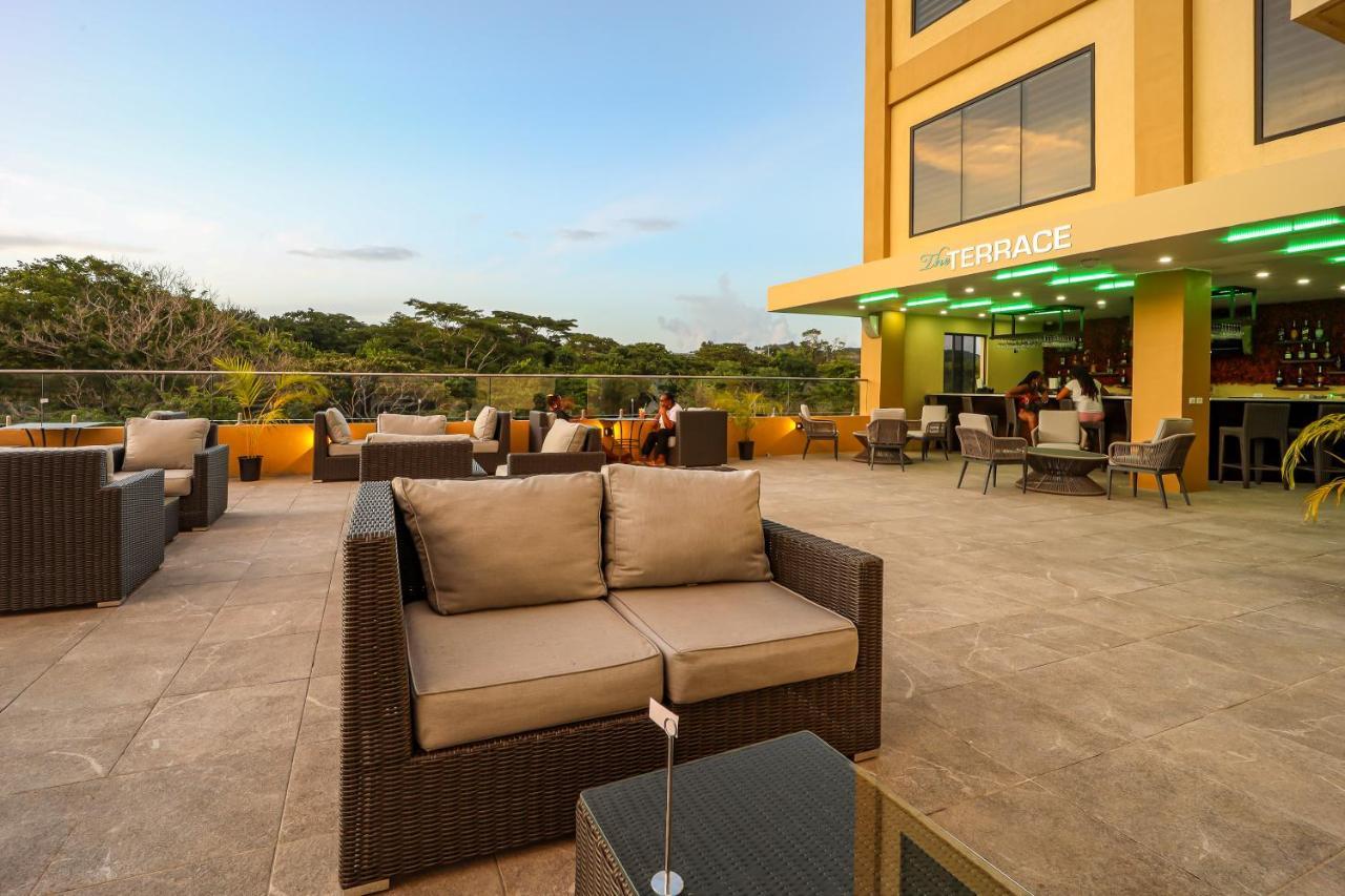 Comfort Inn & Suites Tobago Signal Hill Ngoại thất bức ảnh