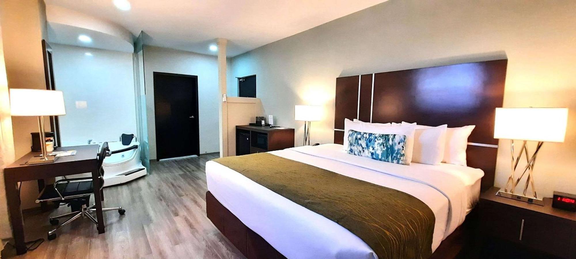 Comfort Inn & Suites Tobago Signal Hill Ngoại thất bức ảnh